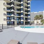 Eb\'S Place On The Beach