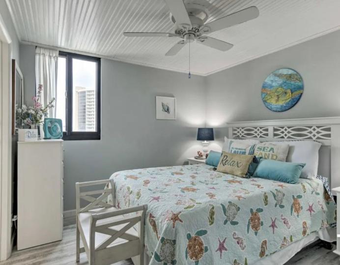 Eb's Place On The Beach *