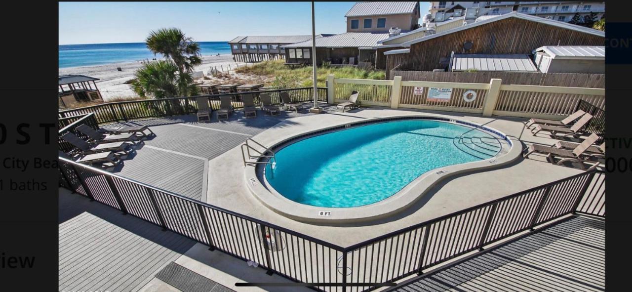 Eb's Place On The Beach Apartment